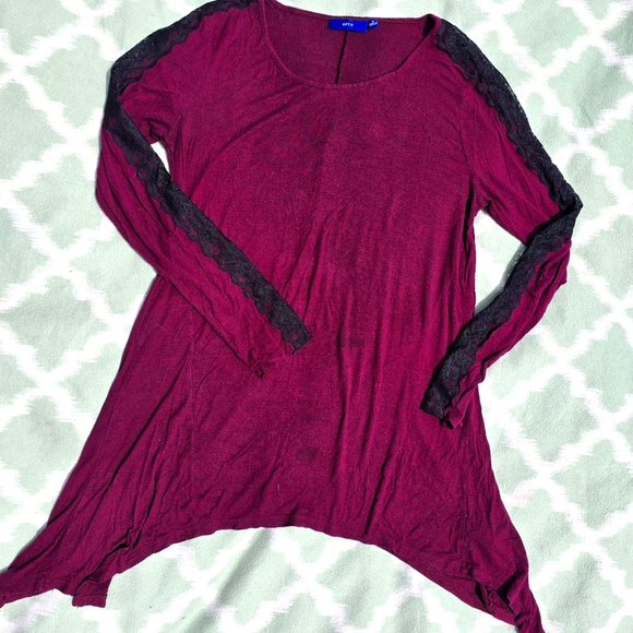 🟨 APT. 9 Long Sleeve Lace Lined Shark Bite Hem Top Blouse Maroon Red Bla - Picture 1 of 5